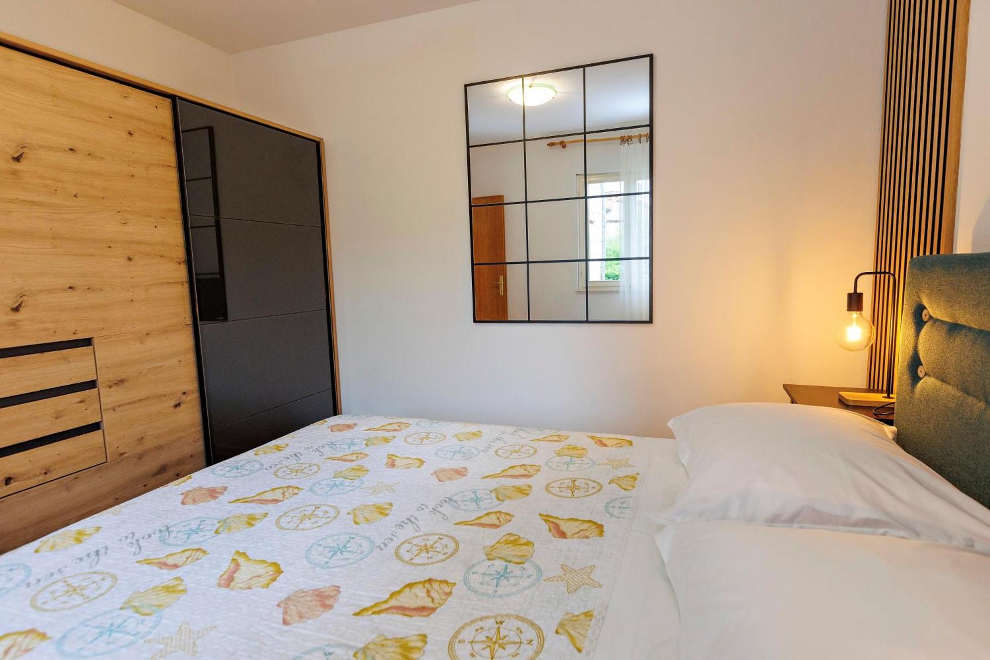 Apartments Baricevic Bol Exterior photo
