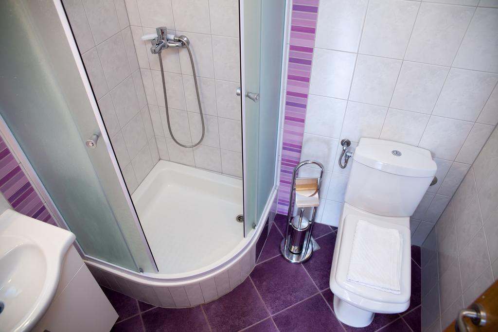 Apartments Baricevic Bol Exterior photo